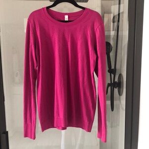 Lululemon Ripened Raspberry swiftly breathe long sleeve fetching line size 8